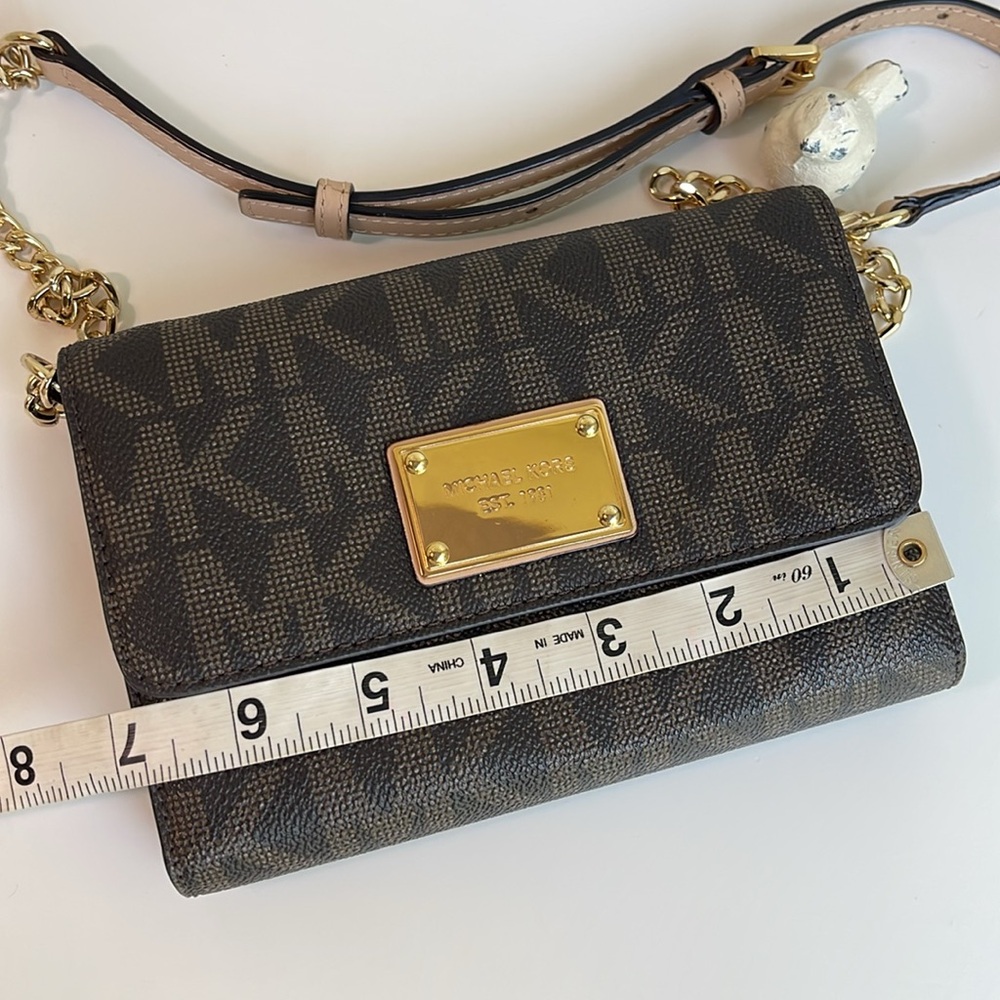 Micheal Kors Large Jet Set Travel Crossbody w/ Pocket for Smartphone - Brown - Picture 15 of 16